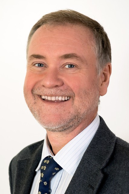 Headshot of Professor Robert Moots, Chair of the Medical Advisory Panel