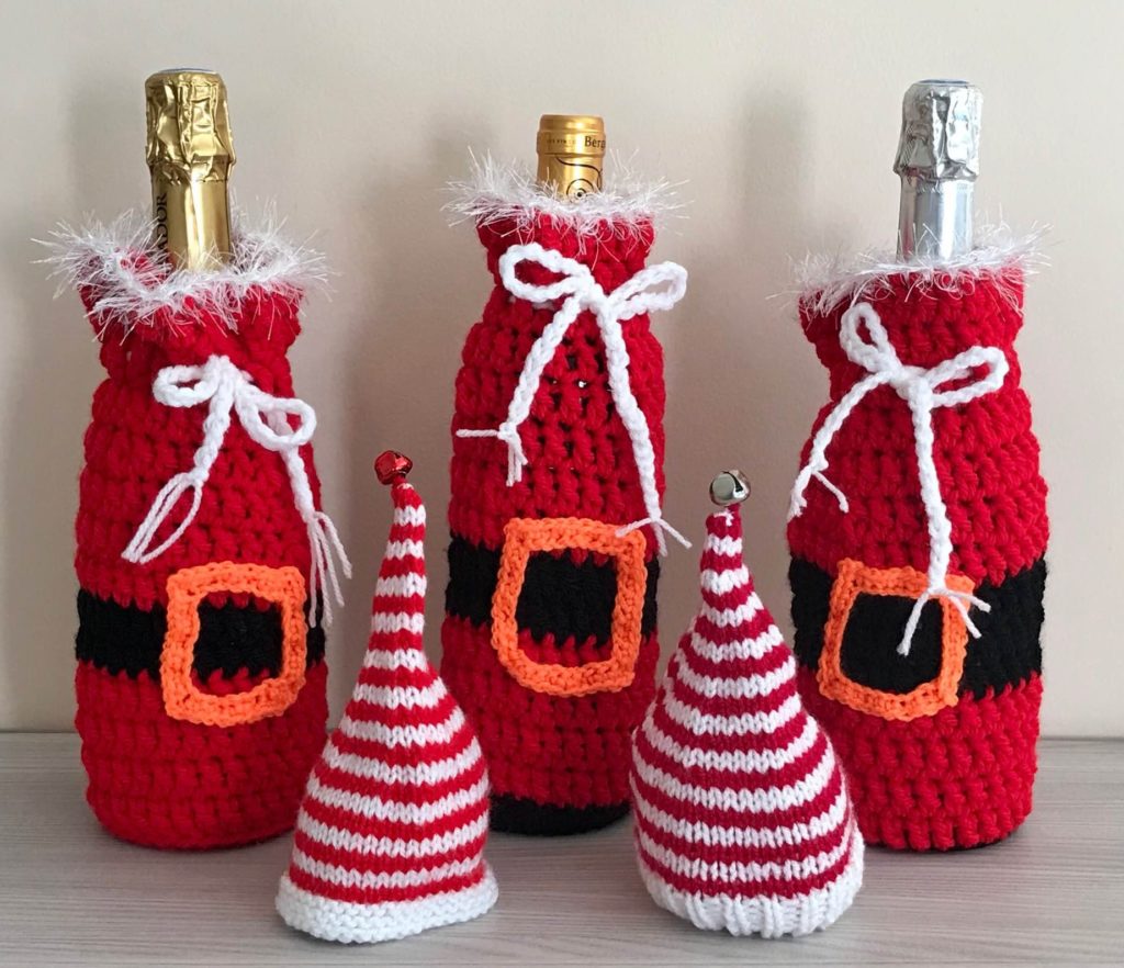 Photo of knitted Christmas gift bags and hats